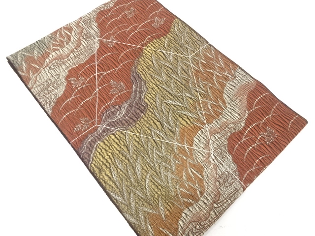 未使用品　道長取りに流水・草葉模様織り出し　名古屋帯